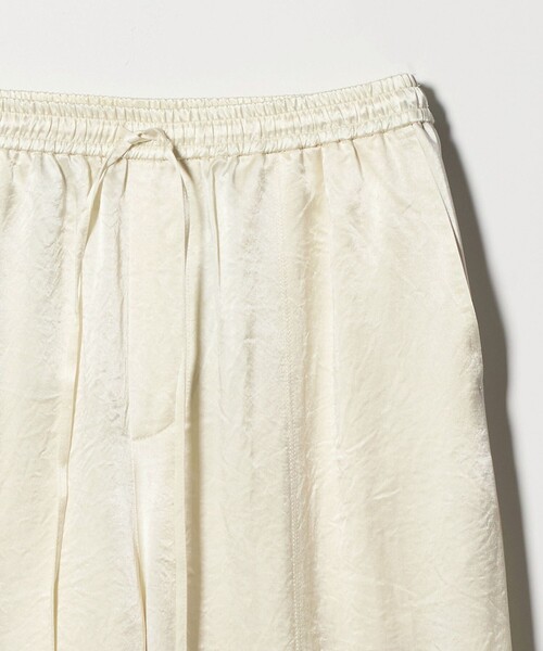 BEAUTY&YOUTH UNITED ARROWS（ビューティーアンドユースユナイテッドアローズ）の「アセテートサテン ワイド イージーパンツ ウォッシャブル/オフホワイト（その他パンツ・レディース・オフホワイト・S/M）」の10枚目の写真