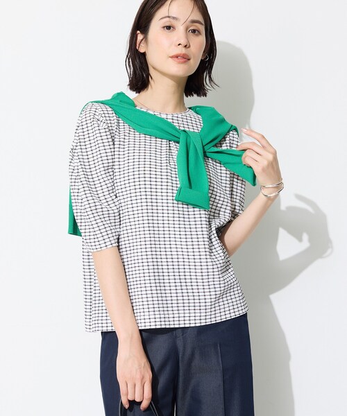 INDIVI（インディヴィ）の「【UVケア／吸汗速乾】チェック柄タックボリュームスリーブトップス（Tシャツ/カットソー・レディース・ブラック系1/ネイビー系1/ホワイト系2/スモーキーグリーン系2・38/19/15 /13/05/34）」の6枚目の写真