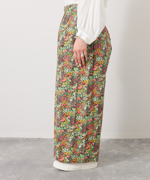 JOURNAL STANDARD LUXE(ジャーナルスタンダード ラックス)の「リバティフラワー タックパンツ(その他パンツ・レディース・ブルー/カーキ・FREE)」の18枚目の写真