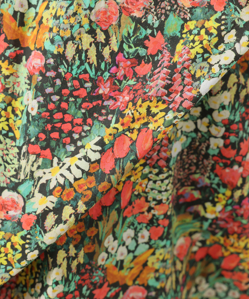 JOURNAL STANDARD LUXE(ジャーナルスタンダード ラックス)の「リバティフラワー タックパンツ(その他パンツ・レディース・ブルー/カーキ・FREE)」の7枚目の写真