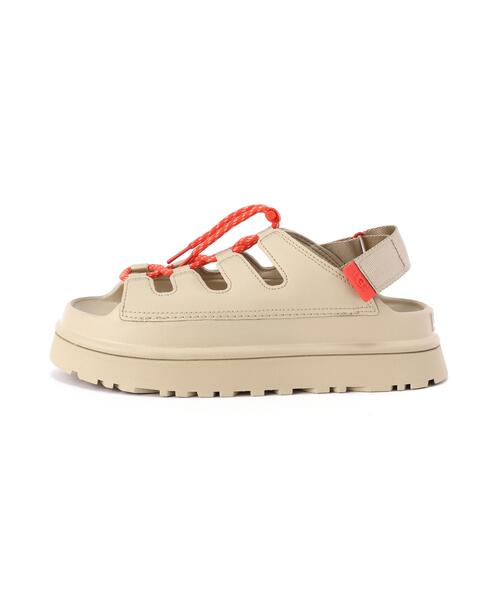 UGG(アグ)の「UGG(アグ)W GOLDENGLOW TOGGLE(ウィメンズ ゴールデングロウ トグル)(サンダル・レディース・ベージュ/ブラック・8/7/6/5)」の4枚目の写真