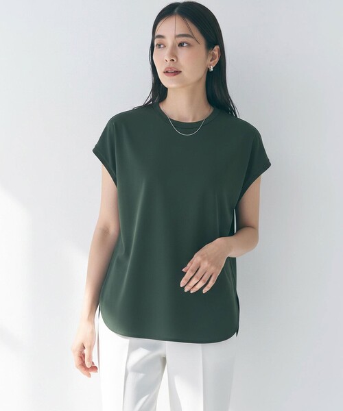 UNFILO(アンフィーロ)の「BEAUTY FORM-T バックシャーリング Tシャツ(Tシャツ/カットソー・レディース・ベージュ系/ダークグリーン系/ホワイト系1/ブラック系/ネイビー系1・X-LARGE)」の2枚目の写真