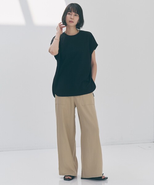 UNFILO(アンフィーロ)の「BEAUTY FORM-T バックシャーリング Tシャツ(Tシャツ/カットソー・レディース・ベージュ系/ダークグリーン系/ホワイト系1/ブラック系/ネイビー系1・X-LARGE)」の15枚目の写真