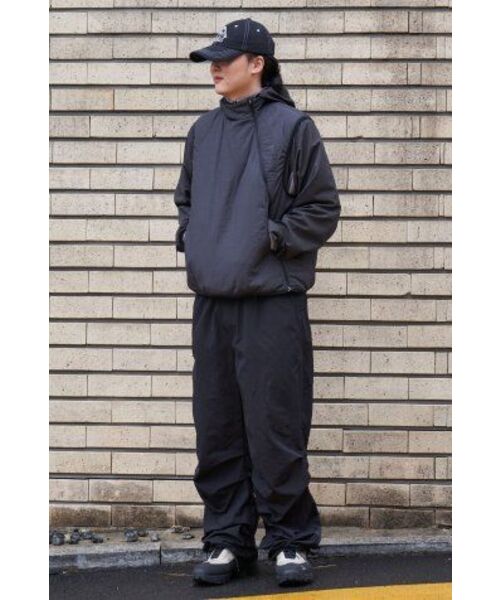 LORES（ロアス）の「Asymmetric Nylon Vest - Black（ベスト・レディース・その他・MEDIUM）」の7枚目の写真
