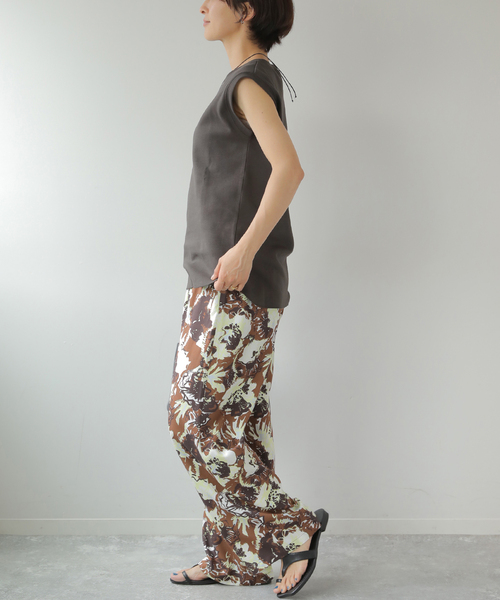 JOURNAL STANDARD relume（ジャーナルスタンダード　レリューム）の「《追加》TCダンボールノースリーブ（Tシャツ/カットソー・レディース・グレー/ブラック/バーガンディー/ブラウン/ホワイト・FREE）」の8枚目の写真