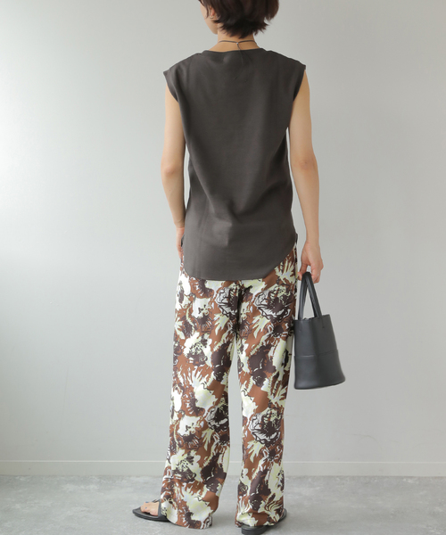 JOURNAL STANDARD relume（ジャーナルスタンダード　レリューム）の「《追加》TCダンボールノースリーブ（Tシャツ/カットソー・レディース・グレー/ブラック/バーガンディー/ブラウン/ホワイト・FREE）」の9枚目の写真