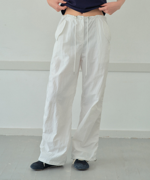 WEDNESDAYOASISFORWOMEN(ウェンズデー オアシス フォー ウーマン)の「ストッパーシェリングナイロンパンツ_IVORY(WB6PT26)(その他パンツ・レディース・アイボリー・FREE)」の1枚目の写真