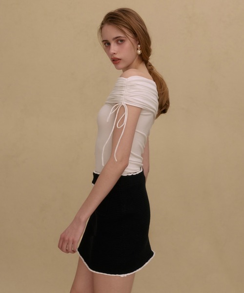 EIMY ISTOIRE(エイミーイストワール)の「PEACH OFFSHOULDER TOPS(Tシャツ/カットソー・レディース・ブラック/ライトピンク/ホワイト・F)」の15枚目の写真