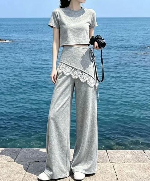 LUCPY(ラクピー)の「クロップド丈トップス+ワイドパンツセットアップ(その他パンツ・レディース・グレー・XX-LARGE/X-LARGE/LARGE/MEDIUM)」の2枚目の写真