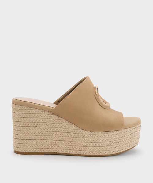 CHARLES & KEITH（チャールズ & キース）の「メタリックアクセント エスパドリーユウェッジ（サンダル・レディース・サンドベージュ/ブラック/マルーン・25cm/24.5cm/23.5cm/23cm/22.5cm/25.5cm）」の18枚目の写真