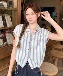 さわやかなブルーとホワイトのストライプのウエストシェイプノースリーブシャツ