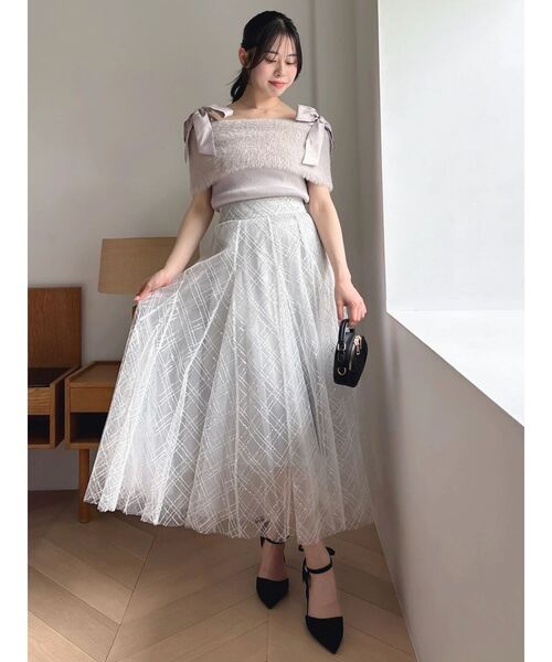 dazzlin(ダズリン)の「ショルダーリボンファーオフショルニット(ニット/セーター・レディース・ブラック/グレー/ブラウン・FREE)」の5枚目の写真