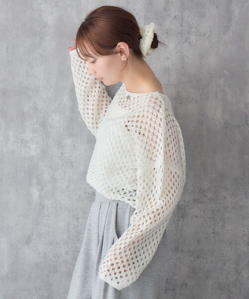 RETRO GIRL（レトロガール）の「プレート付スパンコールメッシュNT（ニット/セーター・レディース・ブルー/オフホワイト/ピンク・FREE）」の4枚目の写真