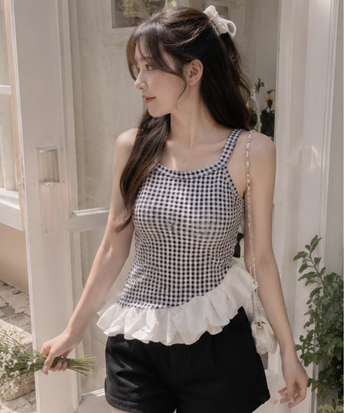 Nia(ニア)の「Nia(ニア)/【カップ付き】バルーンヘムギンガムチェックトップス(Tシャツ/カットソー・レディース・ブルー/レッド/ブラック・FREE)」の2枚目の写真