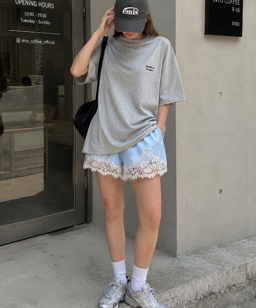 ampm(エーエムピーエム)の「レースヘムサテンショートパンツ(その他パンツ・レディース・ブルー/ブラック・M/S)」の15枚目の写真
