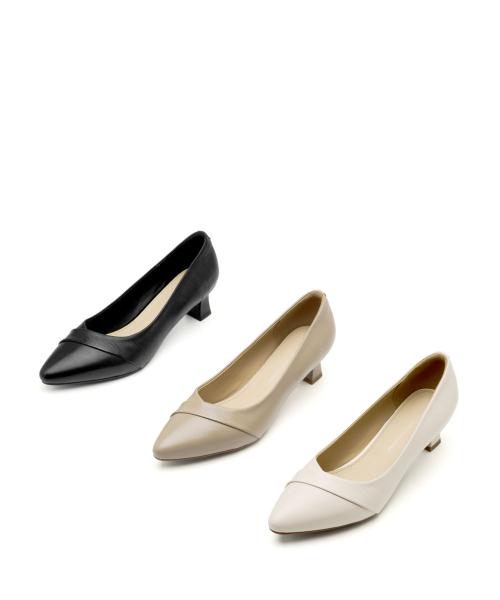 SPUR(シュプール)の「ヴェララインカットコンフォートパンプス 羊革パンプスヒール 5.5cm -WS9013 (3カラー)(パンプス・レディース・アイボリー/ベージュ/ブラック・22.5cm/23cm/23.5cm/24cm/24.5cm/25cm)」の6枚目の写真