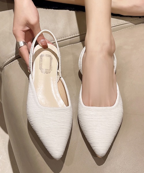 Lace Ladies(レースレディース)の「テクスチャー バックストラップ ポインテッドトゥ ヒール パンプス(パンプス・レディース・グレー/アイボリー/ブラック・22.5cm/23cm/23.5cm/24cm/24.5cm/25cm)」の14枚目の写真