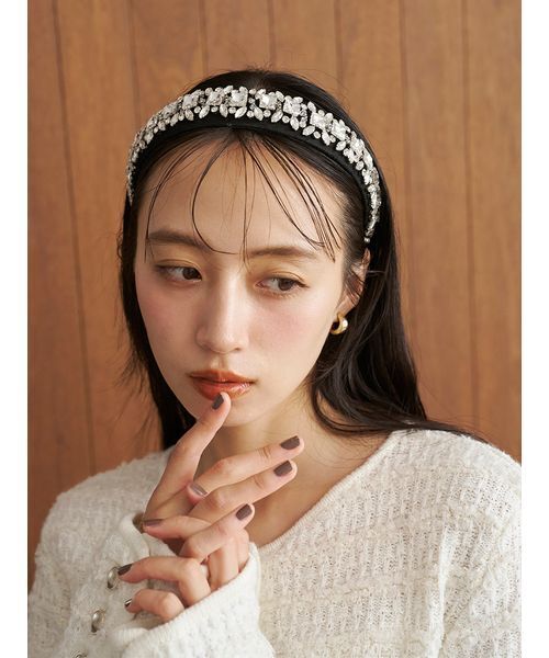 SNIDEL(スナイデル)の「ビジューカチューシャ(カチューシャ・レディース・ブラック・F)」の3枚目の写真