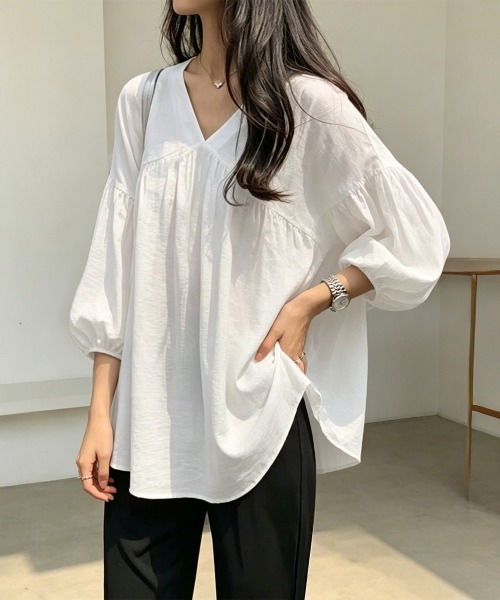 Miniministore(ミニミニストア)の「Vネックシャツブラウス 七分袖 ゆったり(シャツ/ブラウス・レディース・ブラック/ホワイト・FREE)」の10枚目の写真
