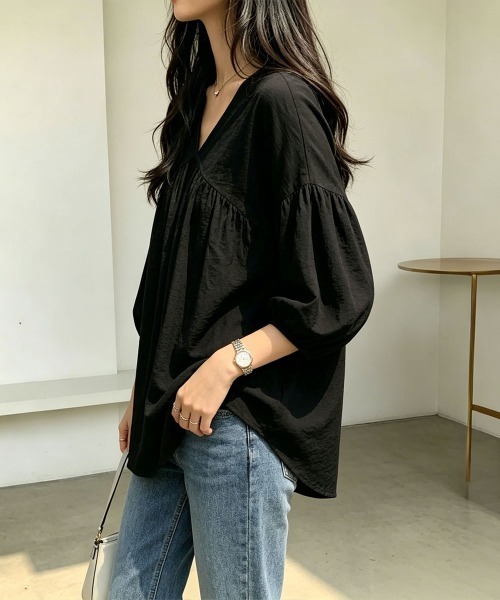 Miniministore(ミニミニストア)の「Vネックシャツブラウス 七分袖 ゆったり(シャツ/ブラウス・レディース・ブラック/ホワイト・FREE)」の14枚目の写真