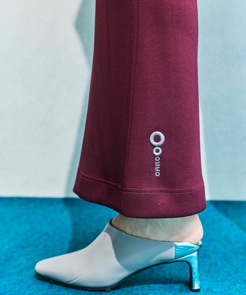 OMMO（オーエムエムオー）の「FLARE SWEAT PT（その他パンツ・レディース・グレー/ボルドー/ブラック/ホワイト・36/38）」の11枚目の写真
