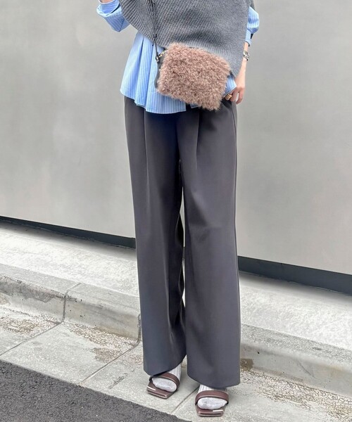 NOLLEY’S(ノーリーズ)の「ウォッシャブルカルゼイージーワイドパンツ(その他パンツ・レディース・ホワイト/ネイビー/ピンク/チャコールグレー・34/40/38/36)」の3枚目の写真