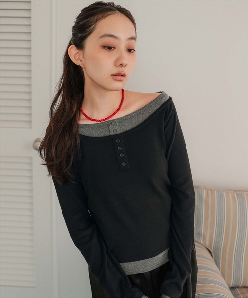 miette(ミエット)の「配色レイヤード風起毛トップス(Tシャツ/カットソー・レディース・チャコール/ブラック/ライトブルー・M/L)」の1枚目の写真