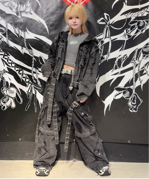 BACKSTAGE PASS(バックステージパス)の「CHRIS C(クリス C)2WAY ベルト デニム ワイドカーゴパンツ【セットアップ対応可】(デニムパンツ・メンズ・ブラック系その他・FREE)」の3枚目の写真