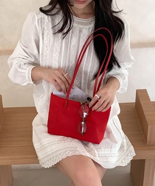 HEILIS(ヘイリス)の「ツイルショルダーハンドバッグ/ショルダーバッグ ハンドバッグ ミニバッグ ミニショルダー ツイルバッグ 2WAYバッグ コンパクトバッグ ミニトート バッグ 韓国ファッション カジュアル デイリー お出かけ 通勤 春 夏 秋 冬 レッド ピンク イエロー ブラック ブル(ハンドバッグ・レディース・イエロー/ピンク/レッド/ブラック・FREE)」の4枚目の写真