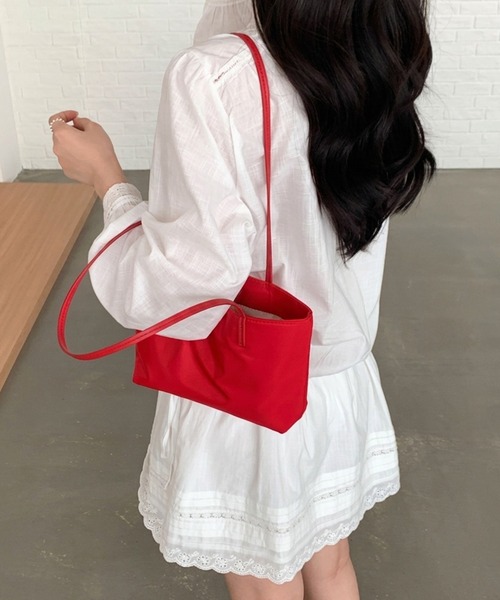 HEILIS(ヘイリス)の「ツイルショルダーハンドバッグ/ショルダーバッグ ハンドバッグ ミニバッグ ミニショルダー ツイルバッグ 2WAYバッグ コンパクトバッグ ミニトート バッグ 韓国ファッション カジュアル デイリー お出かけ 通勤 春 夏 秋 冬 レッド ピンク イエロー ブラック ブル(ハンドバッグ・レディース・イエロー/ピンク/レッド/ブラック・FREE)」の7枚目の写真