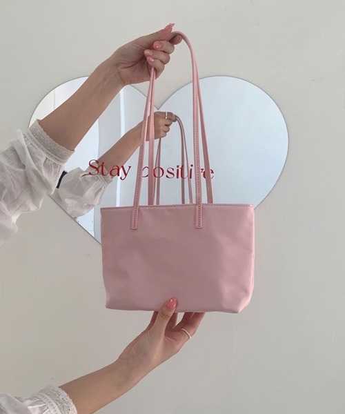 HEILIS(ヘイリス)の「ツイルショルダーハンドバッグ/ショルダーバッグ ハンドバッグ ミニバッグ ミニショルダー ツイルバッグ 2WAYバッグ コンパクトバッグ ミニトート バッグ 韓国ファッション カジュアル デイリー お出かけ 通勤 春 夏 秋 冬 レッド ピンク イエロー ブラック ブル(ハンドバッグ・レディース・イエロー/ピンク/レッド/ブラック・FREE)」の6枚目の写真