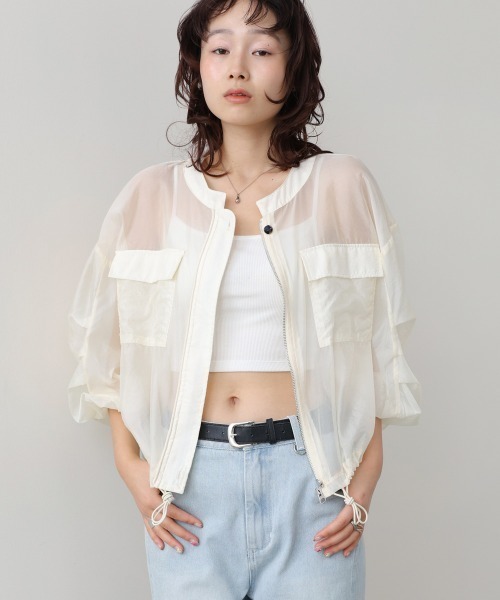 Bab(バブ)の「ドロストシアーブルゾン(シャツ/ブラウス・レディース・ブラック/ホワイト系その他・MEDIUM)」の3枚目の写真