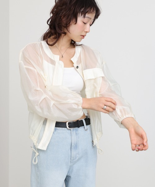 Bab(バブ)の「ドロストシアーブルゾン(シャツ/ブラウス・レディース・ブラック/ホワイト系その他・MEDIUM)」の9枚目の写真
