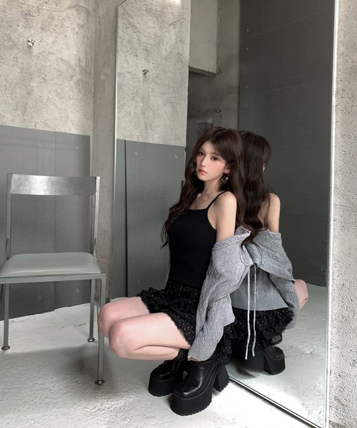 VEILA(ヴェイラ)の「ケーブルニット フードジップアップ(カーディガン/ボレロ・レディース・グレー・フリー)」の16枚目の写真