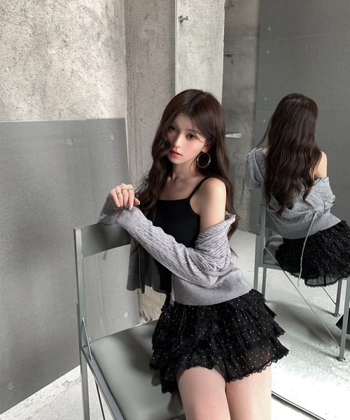 VEILA(ヴェイラ)の「ケーブルニット フードジップアップ(カーディガン/ボレロ・レディース・グレー・フリー)」の11枚目の写真