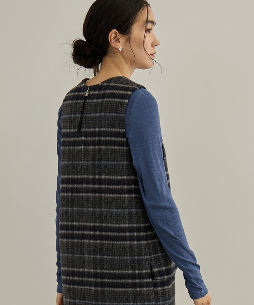 SALON adam et rope'(サロン アダム エ ロペ)の「MILIORアルパカシャギーチェックミニワンピース / セットアップ対応(ワンピース・レディース・キャメル/チャコールグレー・FREE)」の8枚目の写真