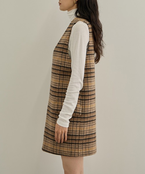 SALON adam et rope'(サロン アダム エ ロペ)の「MILIORアルパカシャギーチェックミニワンピース / セットアップ対応(ワンピース・レディース・キャメル/チャコールグレー・FREE)」の12枚目の写真