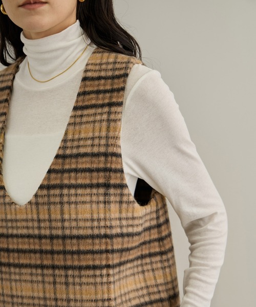 SALON adam et rope'(サロン アダム エ ロペ)の「MILIORアルパカシャギーチェックミニワンピース / セットアップ対応(ワンピース・レディース・キャメル/チャコールグレー・FREE)」の15枚目の写真