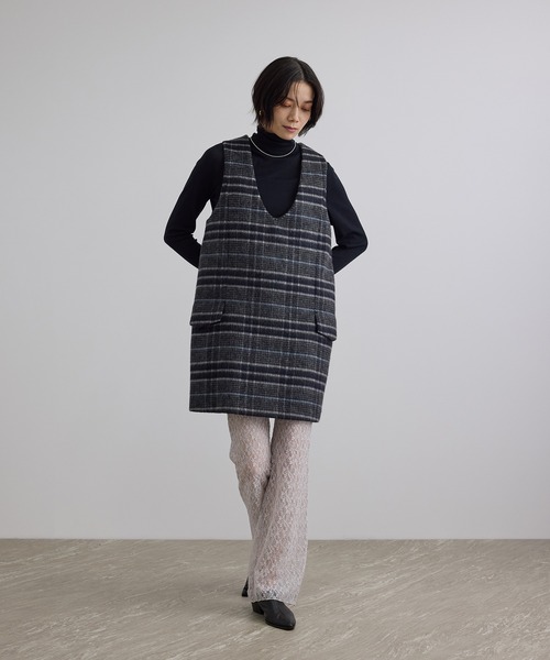 SALON adam et rope'(サロン アダム エ ロペ)の「MILIORアルパカシャギーチェックミニワンピース / セットアップ対応(ワンピース・レディース・キャメル/チャコールグレー・FREE)」の22枚目の写真