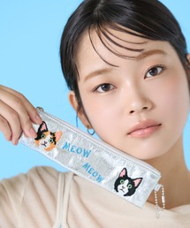 Casselini（キャセリーニ）の「Casselini(キャセリーニ)刺繍ペンケース（ペン類）」