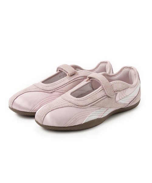 Reebok（リーボック）の「Reebok ULTRA LO MARY JANE（リーボック ウルトラ ロー メリージェーン）（スニーカー・レディース・ピンク系/ホワイト系・23cm/24cm/23.5cm/24.5cm/25cm）」の2枚目の写真