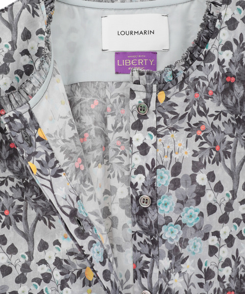LOGEMENT DE CLAIRE（ロジュモンドクレール）の「【LOURMARIN】リバティフリルカラーブラウス（シャツ/ブラウス・レディース・グレー/ブルー・FREE）」の21枚目の写真