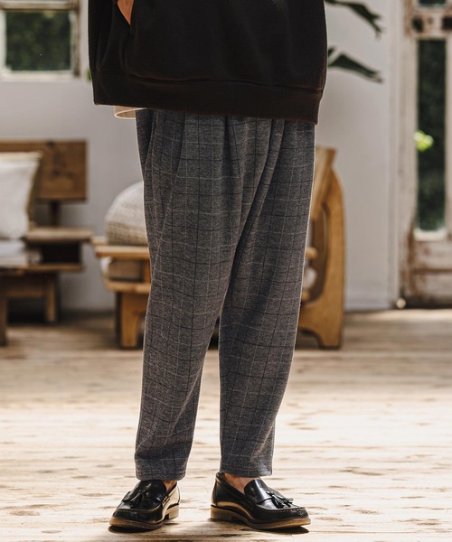 CAMBIO(カンビオ)の「mp15404- Wool Blend Bonded Check Wide Tapered Pants チェックワイドテーパードパンツ(A76126cmb)(その他パンツ・メンズ・チャコール/グレー/ブラウン/ダークネイビー・S/L/M)」の1枚目の写真