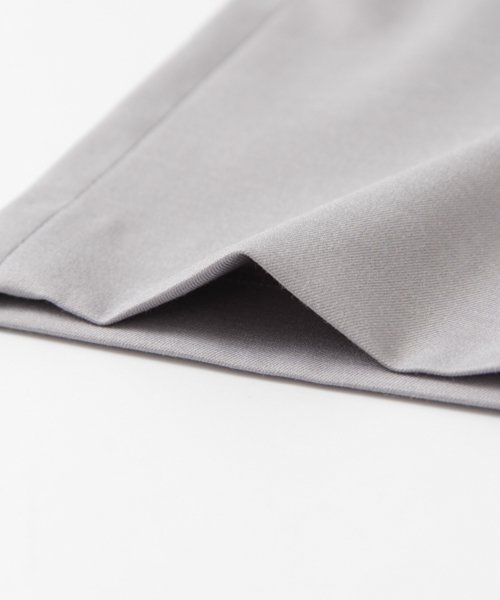 URBAN RESEARCH(アーバンリサーチ)の「UR T/Rタックテーパードパンツ(その他パンツ・レディース・ネイビー/ピンクベージュ/グレー・36/38)」の10枚目の写真