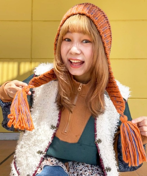 チャイハネ（チャイハネ）の「【チャイハネ】バブーシュカ風耳付きニットキャップ（ニットキャップ/ビーニー・レディース・ブラック/グレー/オフホワイト/ブルー/ホワイト/レッド/ブラウン/ブラック×ブラック/ホワイト系その他/ターコイズブルー/マスタード/オレンジ/カーキ・FREE）」の13枚目の写真