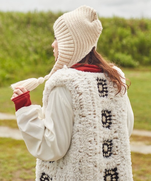 チャイハネ（チャイハネ）の「【チャイハネ】バブーシュカ風耳付きニットキャップ（ニットキャップ/ビーニー・レディース・ブラック/グレー/オフホワイト/ブルー/ホワイト/レッド/ブラウン/ブラック×ブラック/ホワイト系その他/ターコイズブルー/マスタード/オレンジ/カーキ・FREE）」の21枚目の写真