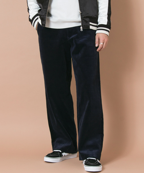 URBAN RESEARCH(アーバンリサーチ)の「UR コーデュロイワイドトラウザー(その他パンツ・メンズ・キャメル/ネイビー・MEDIUM/LARGE)」の1枚目の写真
