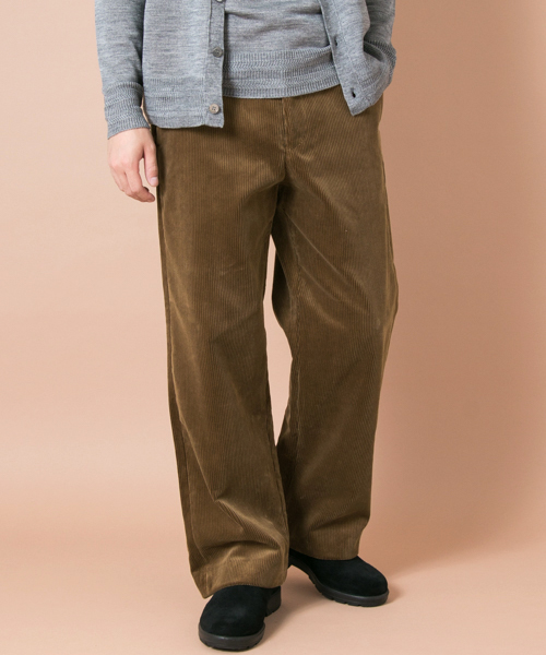 URBAN RESEARCH(アーバンリサーチ)の「UR コーデュロイワイドトラウザー(その他パンツ・メンズ・キャメル/ネイビー・MEDIUM/LARGE)」の2枚目の写真