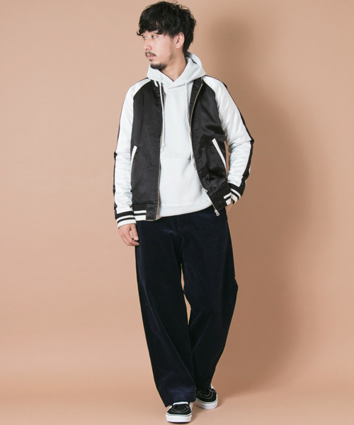 URBAN RESEARCH(アーバンリサーチ)の「UR コーデュロイワイドトラウザー(その他パンツ・メンズ・キャメル/ネイビー・MEDIUM/LARGE)」の11枚目の写真