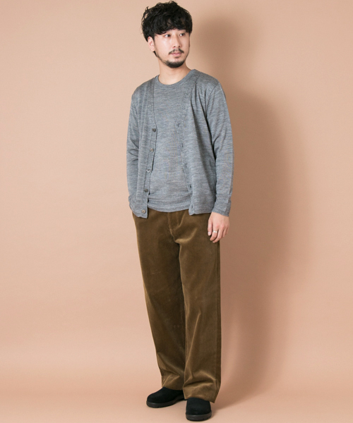 URBAN RESEARCH(アーバンリサーチ)の「UR コーデュロイワイドトラウザー(その他パンツ・メンズ・キャメル/ネイビー・MEDIUM/LARGE)」の12枚目の写真